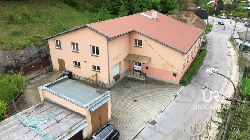 Prodej výrobních prostor, Letovice, U koupaliště, 834 m2