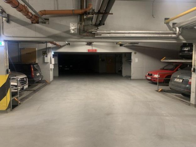 Pronájem garáže, Praha - Vršovice, Rostovská, 15 m2