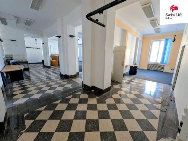 Prodej činžovního domu, Třeboň, Masarykovo nám., 1250 m2