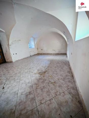 Prodej činžovního domu, Třeboň, Masarykovo nám., 1250 m2