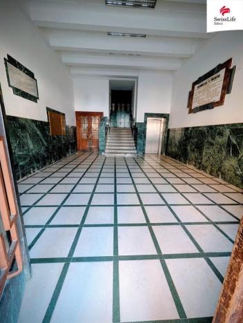 Prodej činžovního domu, Třeboň, Masarykovo nám., 1250 m2