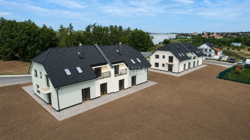 Prodej bytu 3+kk, Nučice, U zastávky, 99 m2