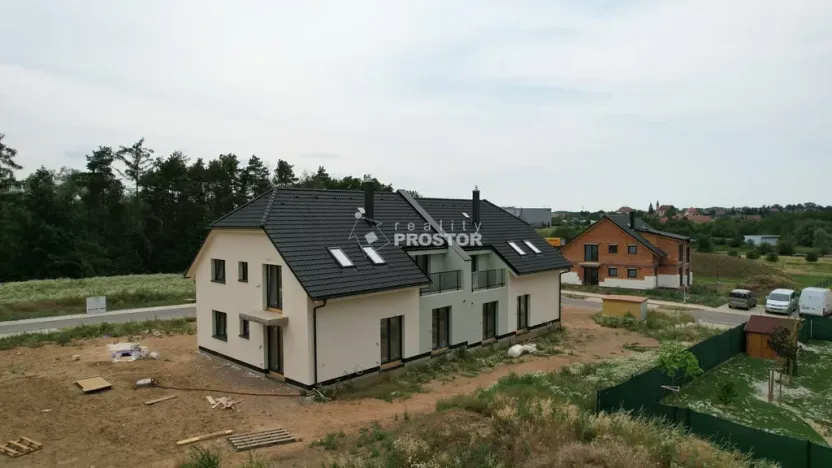 Prodej bytu 3+kk, Nučice, U zastávky, 99 m2