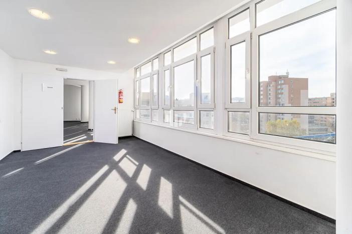 Pronájem kanceláře, Praha - Libeň, Podvinný mlýn, 500 m2