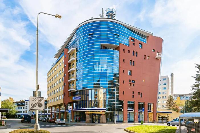 Pronájem kanceláře, Praha - Libeň, Podvinný mlýn, 500 m2