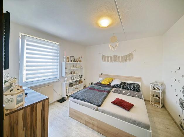 Prodej bytu 3+1, Jindřichův Hradec, Kosmonautů, 64 m2