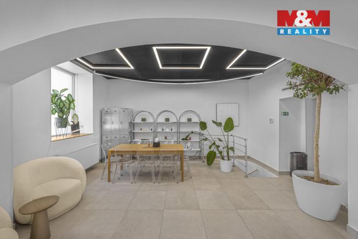 Pronájem obchodního prostoru, Praha - Smíchov, Zborovská, 180 m2