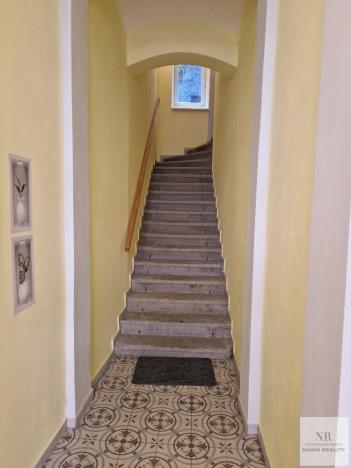 Pronájem kanceláře, Karlovy Vary, Lázeňská, 18 m2