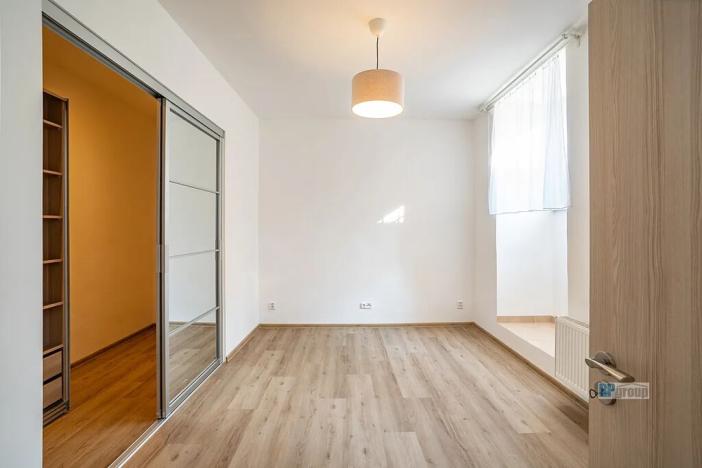 Pronájem bytu 2+kk, Praha - Žižkov, Štítného, 64 m2