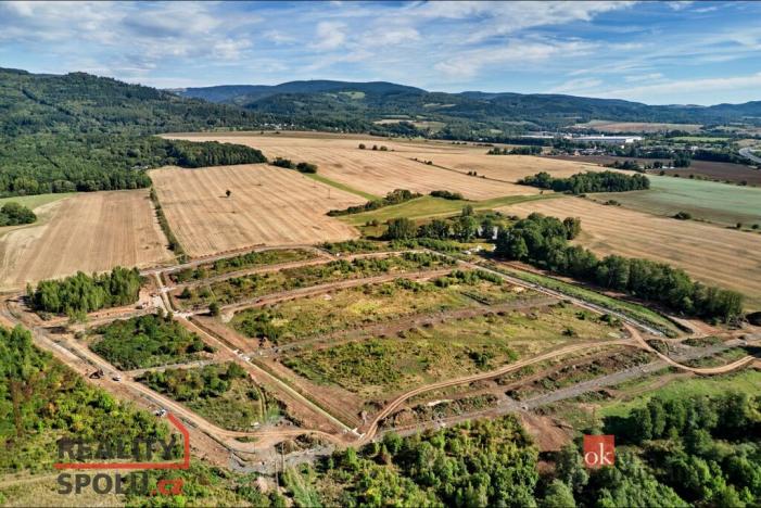 Prodej pozemku pro bydlení, Ostrov, 653 m2