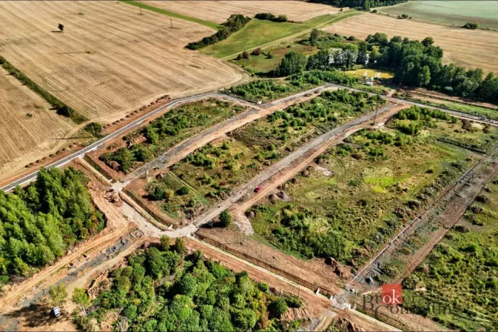 Prodej pozemku pro bydlení, Ostrov - Kfely, 697 m2