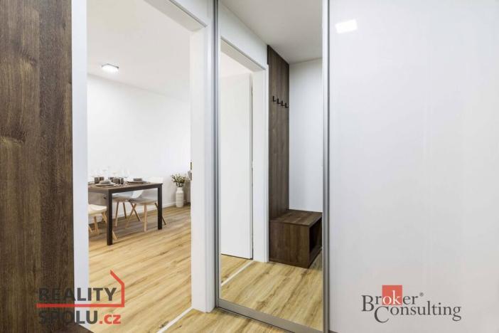 Pronájem bytu 2+kk, Kladno - Dubí, Ke křížku, 52 m2