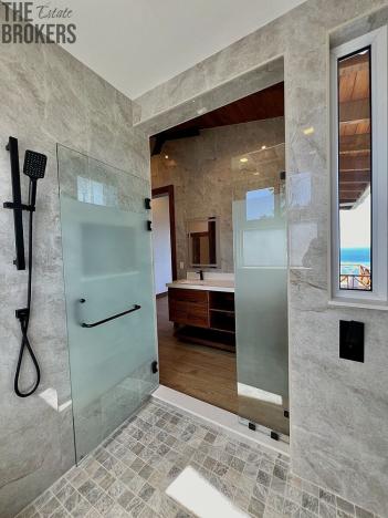 Prodej rodinného domu, Coxen Hole, Roatán, Honduras, 238 m2