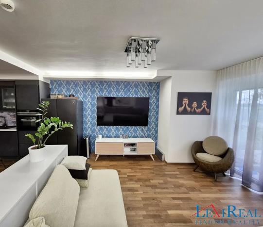 Prodej rodinného domu, Tursko, Jezdecká, 164 m2