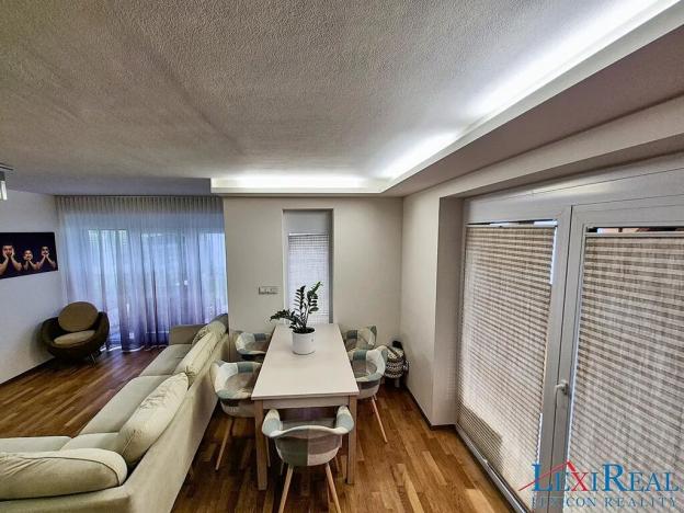 Prodej rodinného domu, Tursko, Jezdecká, 164 m2