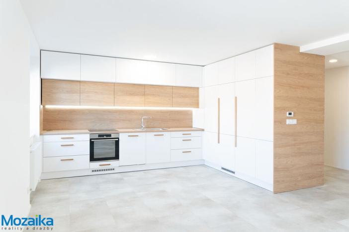 Pronájem bytu 3+kk, Lanškroun - Lanškroun-Vnitřní Město, nám. J. M. Marků, 86 m2