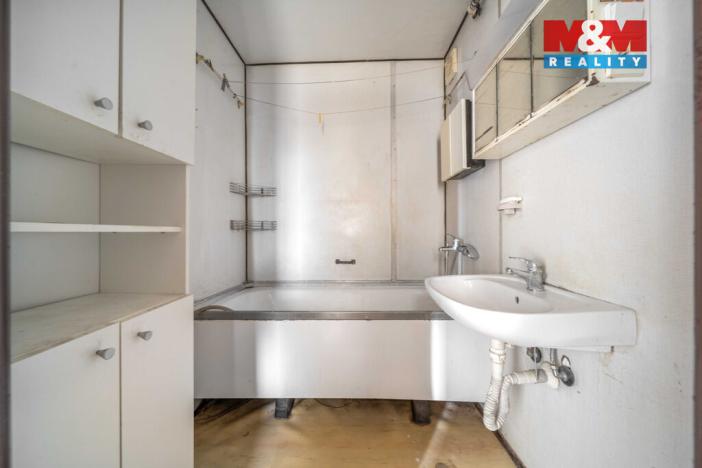 Prodej bytu 3+1, Domažlice, Ladova, 76 m2