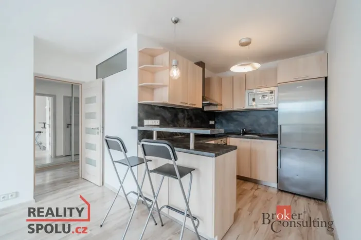 Pronájem bytu 2+kk, Praha - Vokovice, Tobrucká, 51 m2