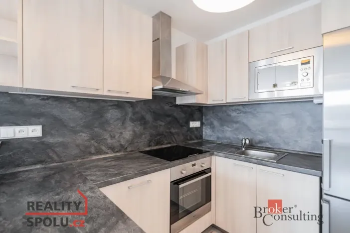 Pronájem bytu 2+kk, Praha - Vokovice, Tobrucká, 51 m2