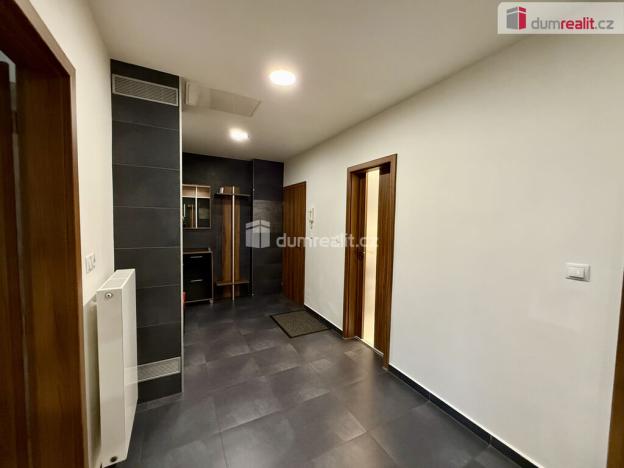 Prodej bytu 2+1, Mariánské Lázně, Hlavní třída, 73 m2