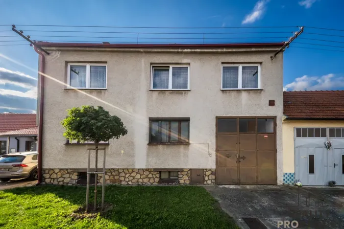 Prodej rodinného domu, Vracov, Drahy, 420 m2