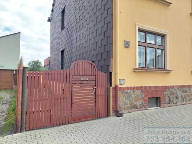 Prodej rodinného domu, Krnov - Pod Bezručovým vrchem, Albrechtická, 300 m2