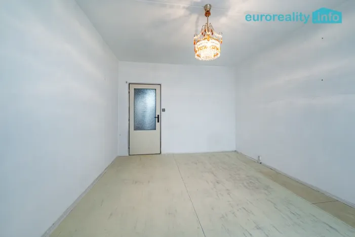 Prodej bytu 2+1, Mariánské Lázně, Za Tratí, 64 m2