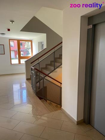 Prodej bytu 2+kk, Praha, Mattioliho, 59 m2