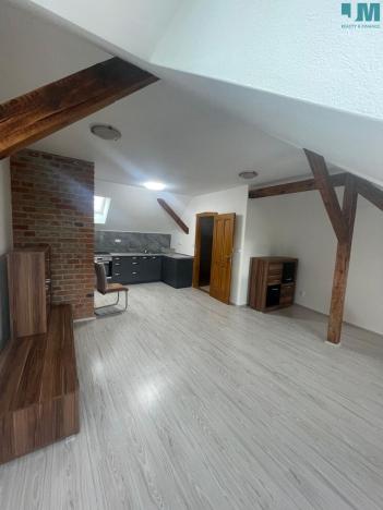 Pronájem bytu 1+kk, Moravské Budějovice, 47 m2