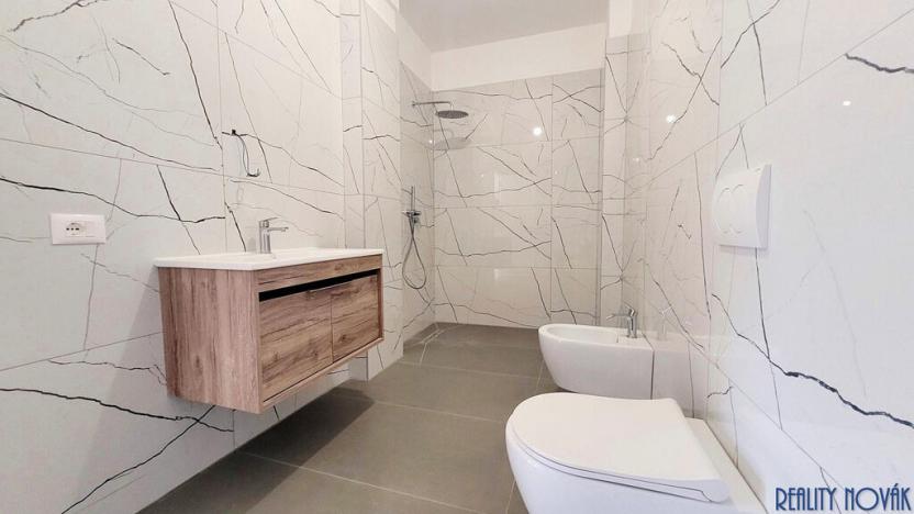 Prodej bytu 2+kk, Rruga Ismail Qemali, Golem, Albánie, Albánie, 60 m2