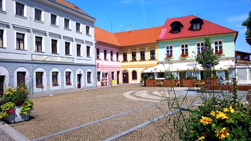 Pronájem obchodního prostoru, Lovosice, 8.května, 145 m2