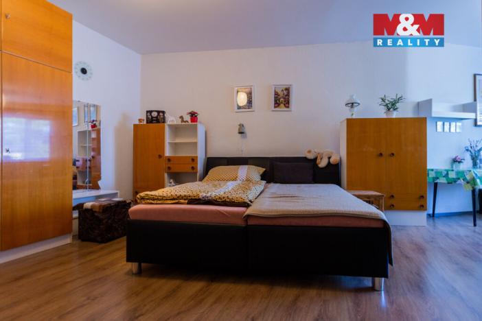 Prodej rodinného domu, Rousínov - Rousínovec, Kalouskova, 254 m2