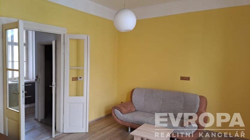 Pronájem bytu 1+1, Mšeno, Mělnická, 36 m2