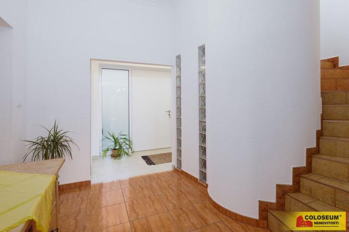Prodej rodinného domu, Lužice, Velkomoravská, 260 m2