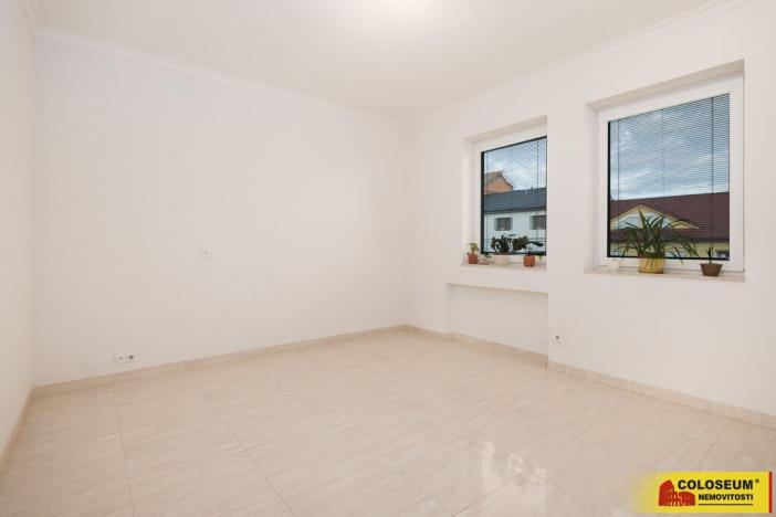 Prodej rodinného domu, Lužice, Velkomoravská, 260 m2