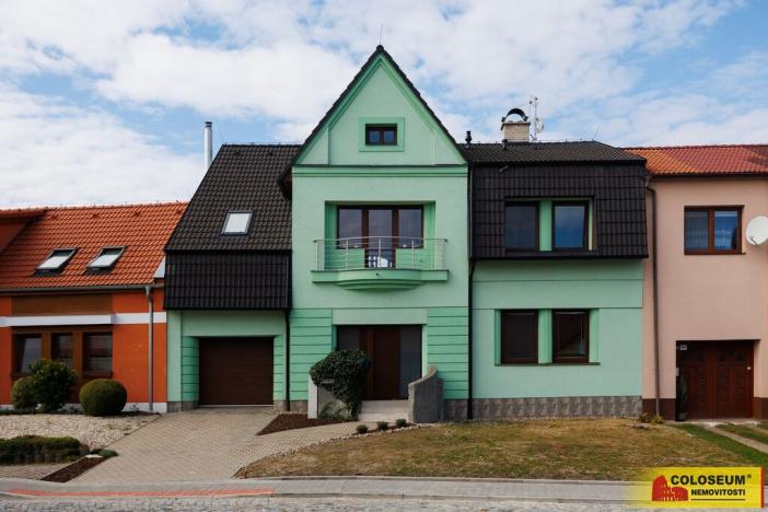 Prodej rodinného domu, Lužice, Velkomoravská, 260 m2