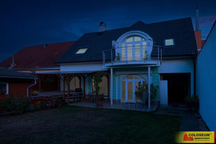 Prodej rodinného domu, Lužice, Velkomoravská, 260 m2