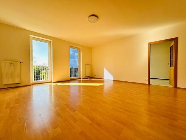 Prodej bytu 2+kk, Praha, Spořická, 56 m2