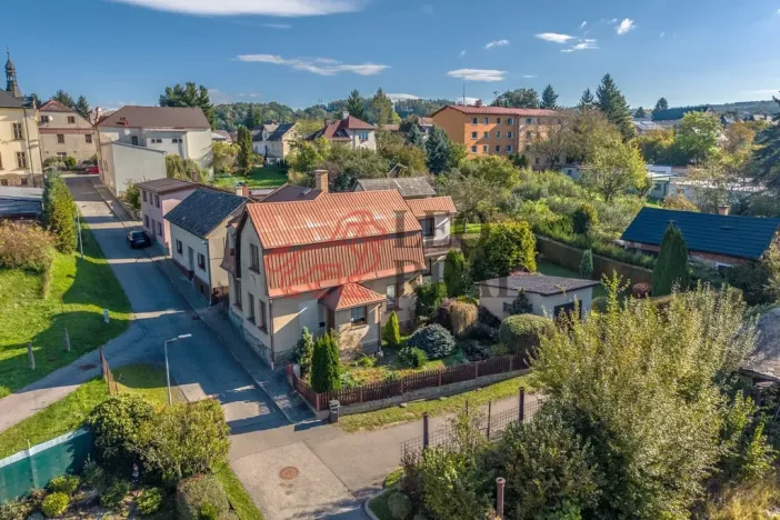 Prodej rodinného domu, Rovensko pod Troskami, Růžová, 250 m2