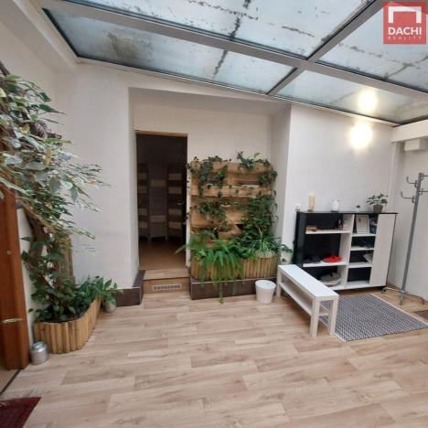 Pronájem komerční nemovitosti, Olomouc, Šemberova, 99 m2