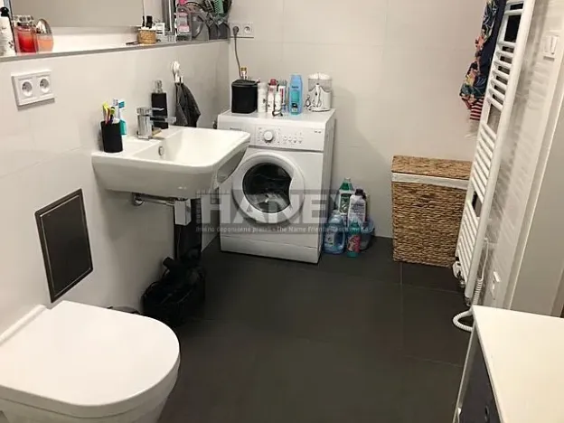 Prodej bytu 2+kk, Horoměřice, Karla IV., 55 m2