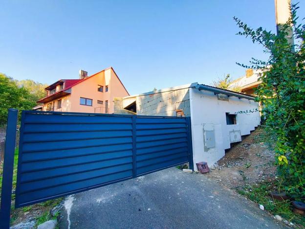 Prodej rodinného domu, Stará Ves, 300 m2