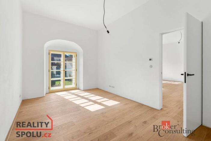 Prodej bytu 2+kk, Jince, Slavíkova, 86 m2