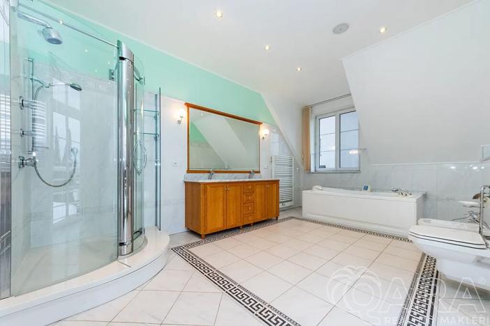 Prodej rodinného domu, Praha - Libuš, Betáňská, 509 m2