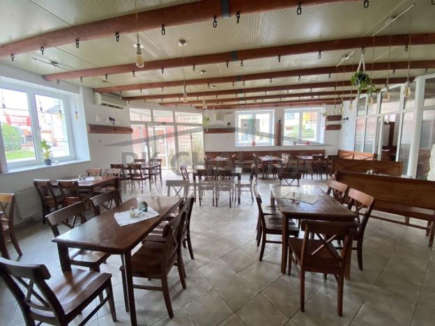 Pronájem restaurace, České Budějovice - České Budějovice 6, nám. Švabinského, 200 m2