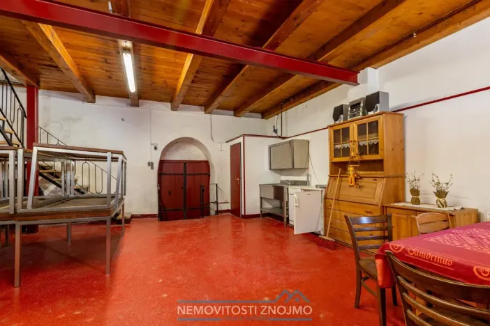 Prodej vinného sklepa, Haugsdorf, Rakousko, 177 m2