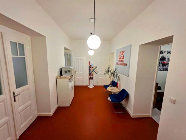 Pronájem kanceláře, Praha - Smíchov, Janáčkovo nábřeží, 100 m2