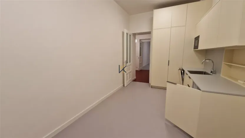 Pronájem kanceláře, Praha - Smíchov, Janáčkovo nábřeží, 100 m2