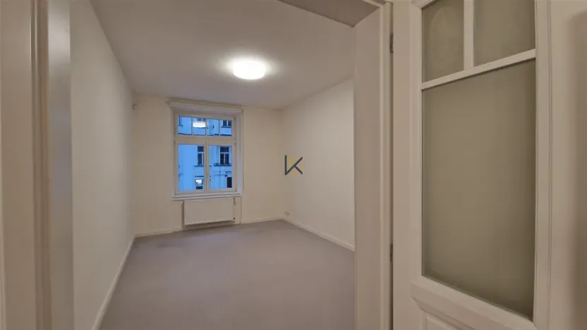 Pronájem kanceláře, Praha - Smíchov, Janáčkovo nábřeží, 100 m2