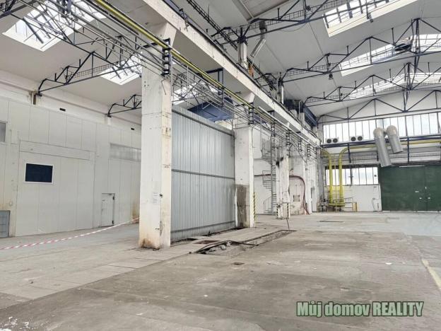 Pronájem skladu, Praha - Vysočany, Lisabonská, 1500 m2